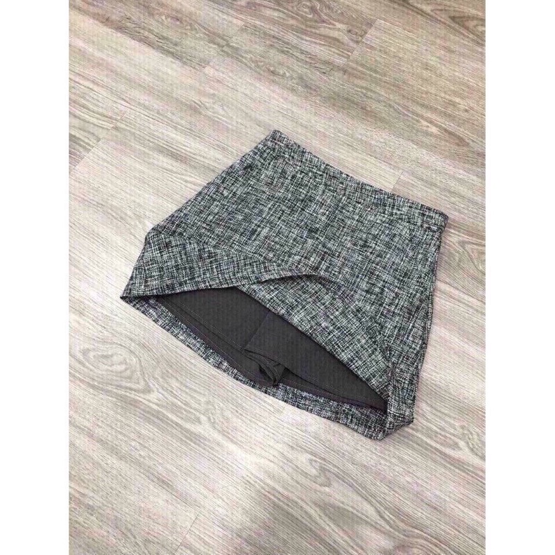 Chân váy dạ có lót trong