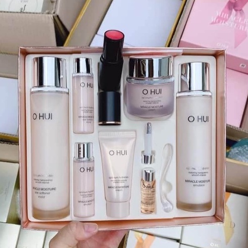 Bộ dưỡng Ohui hồng 8 món miracle moisture dưỡng ẩm, chống lão hóa