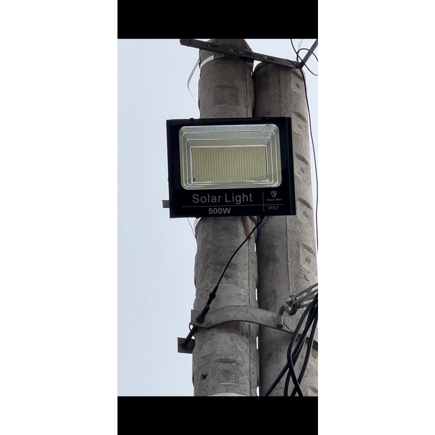 Bóng Đèn pha vuông năng lượng mặt trời 500W  LY-TGD001  500W.  nguyên khối + Kính cường lực  chống nước IP67.