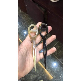 Trâm cài tóc bằng sừng khắc tay