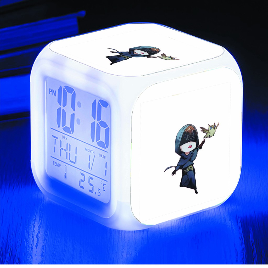 Đồng hồ báo thức để bàn in hình Identity V anime chibi LED đổi màu