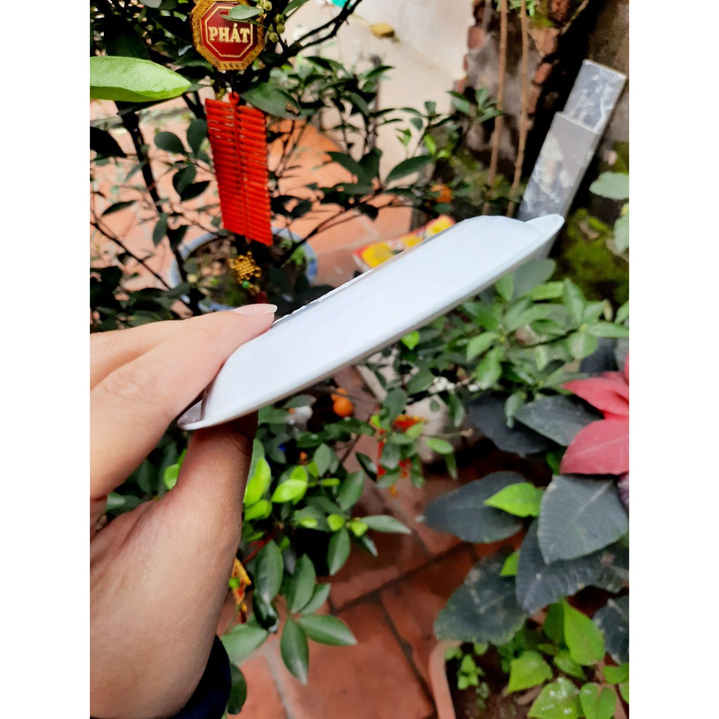 Set 50 đĩa nhựa/ 100 đĩa nhựa để đựng bánh sinh nhật khi ăn kích thước 10cm - Pepper26 Shop