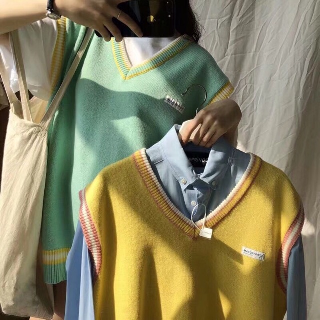 Áo len gile mác ngực bốn màu phong cách hàn quốc mùa thu 2021 ulzzang vintage kozoda M66 | BigBuy360 - bigbuy360.vn