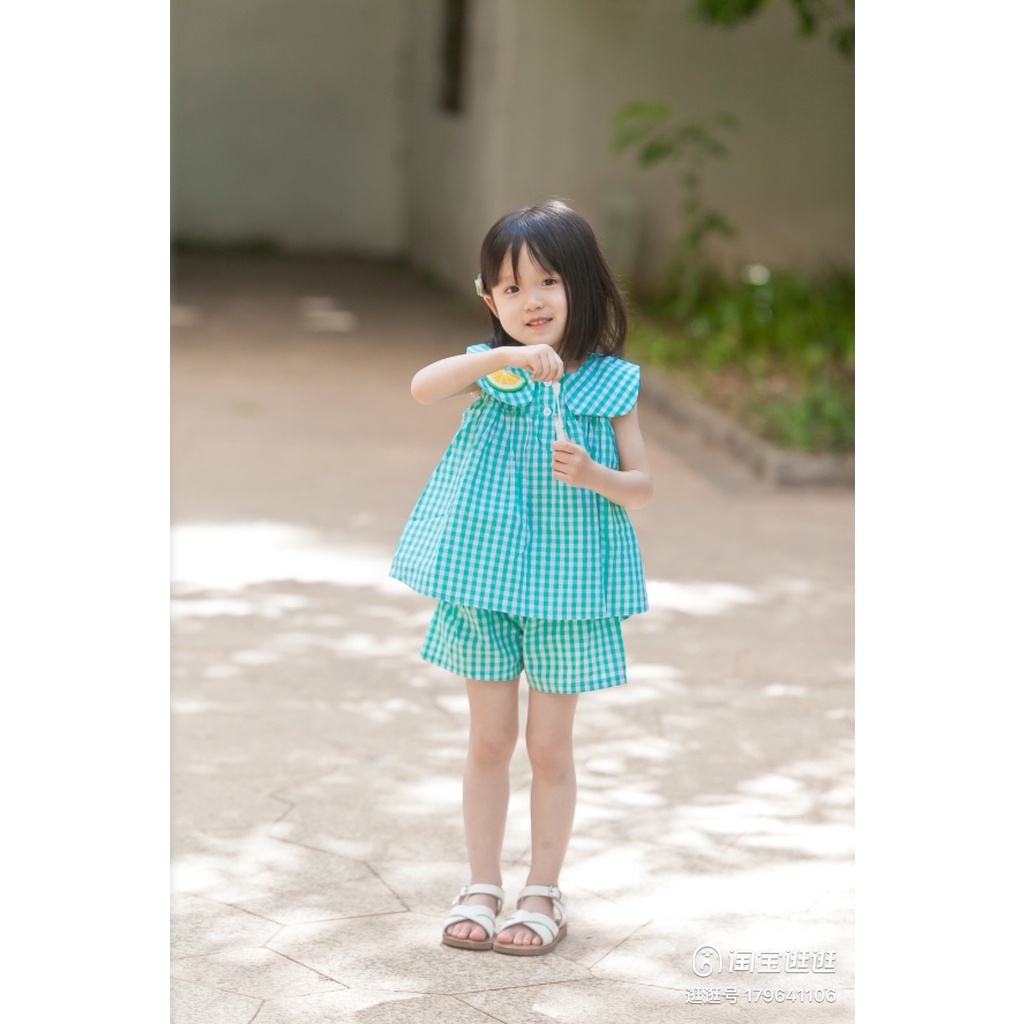 Bộ quần áo cộc bé gái kẻ caro thêu hình trái cây cotton mềm mát BC01 - BÉ NHÀ THỊ