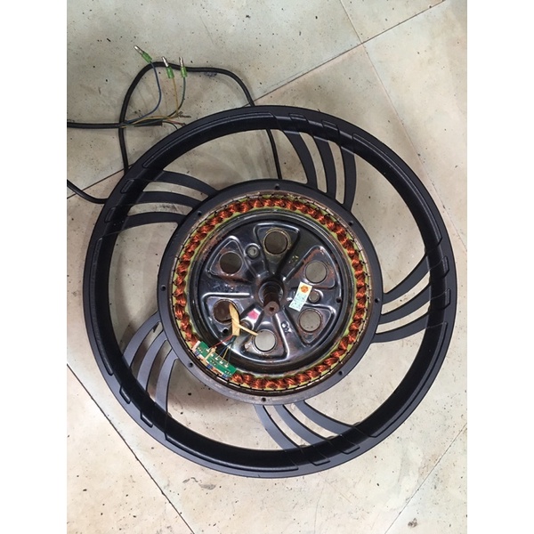 Động cơ xe điện cùng 2 bánh phụ chế xe điện 3 bánh loại Hkbike.