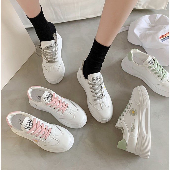 [INS HOT] [Hàng mới] Giày thể thao thêu hoa cúc nhí, 😍Phong cách Hàn Quốc sneakers siêu nhẹ | BigBuy360 - bigbuy360.vn