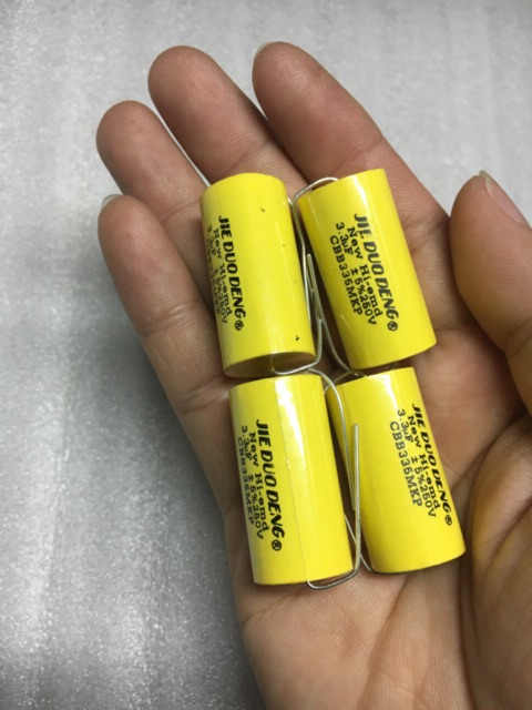 Tụ phân tần 3.3uf250v cho loa Treble.Giá 4 chiếc.