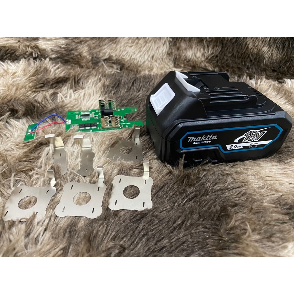 Vỏ mạch Makita 5s-2p 18V 8AH cell 21700 sạc adapter có Led báo pin. BN.