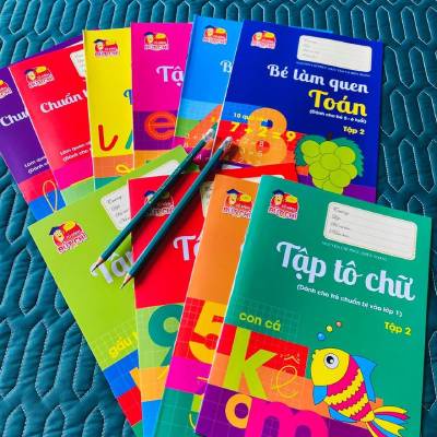 Set 10 Tập Tô Chữ Và Số Học - Tặng 2 Bút Chì Cho Bé.