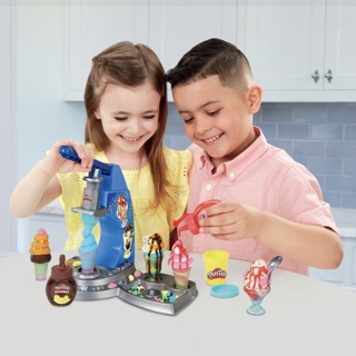 Đồ chơi máy làm kem đất nặn Playdoh