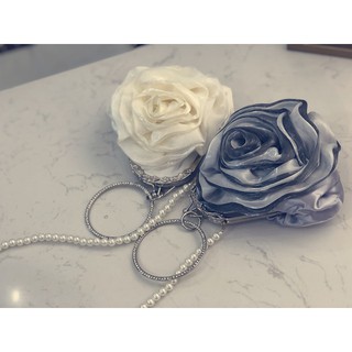 Clutch hoa hồng đi tiệc