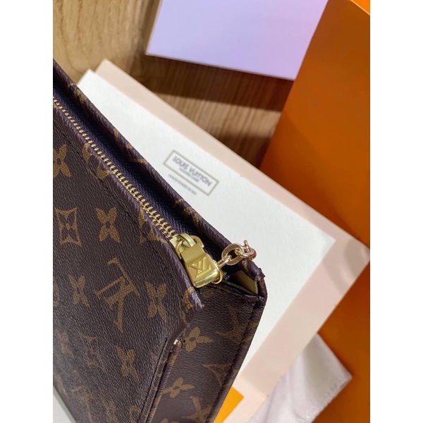 Em túi lv siêu xinh siêu đẹp fullbox size 15cm