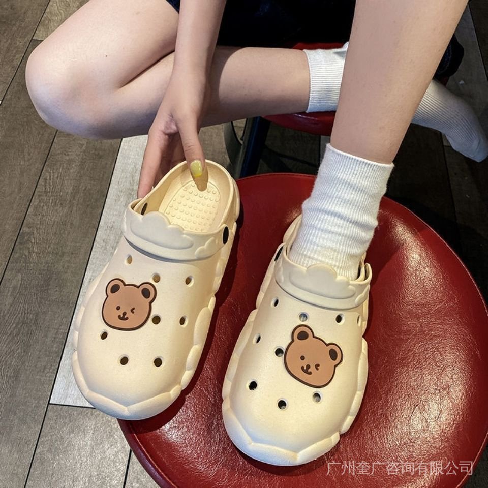 Dép Sandal Xỏ Ngón Chống Trượt Họa Tiết Hoạt Hình Dễ Thương Cho Nữ