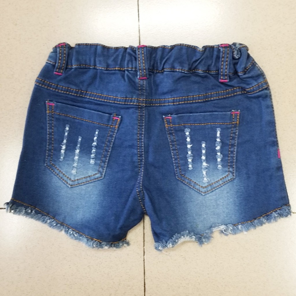 Quần short jean bé gái thêu giày size đại