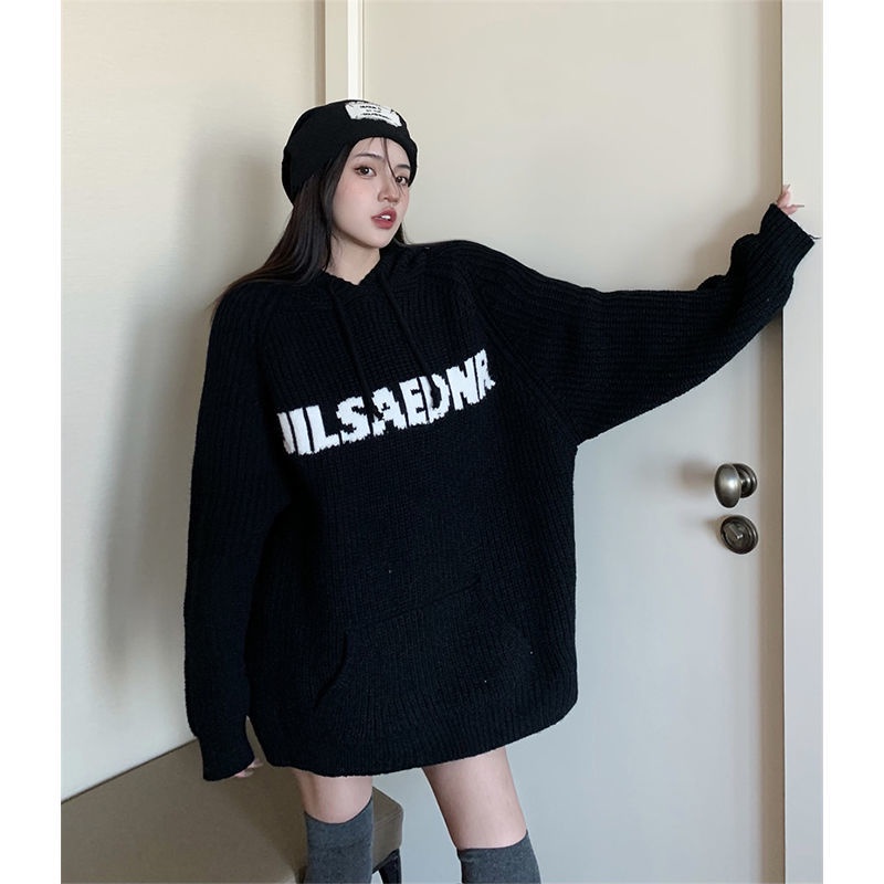 Klein blue hooded sweater lazy girl loose Korean alphabet knitted hat girl autumn and winter new style