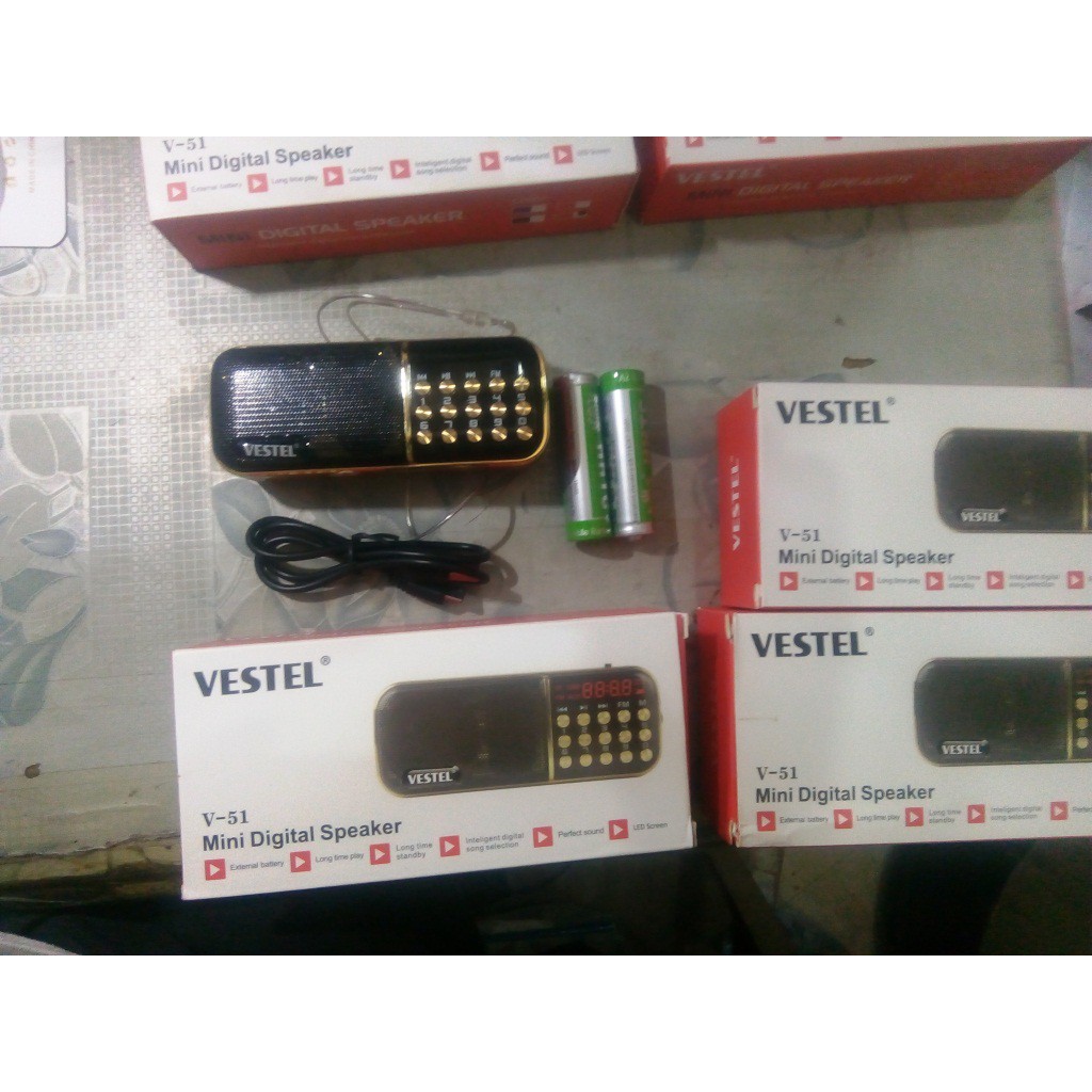 Combo củ sạc + Đài BKK B851 nghe thẻ nhớ và FM .