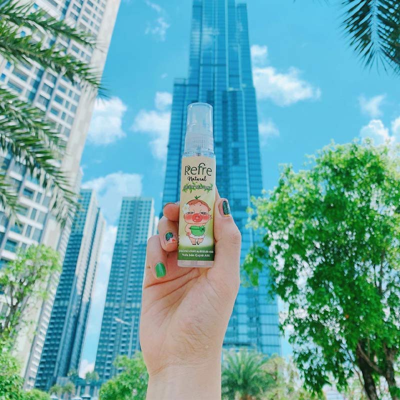 Xịt Khử Mùi Refre Phiên Bản Quỳnh Aka Deluxe QAKA 30ml | BigBuy360 - bigbuy360.vn