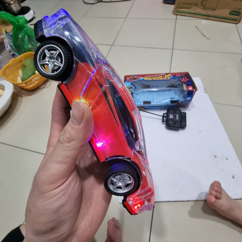 Ô tô điều khiển từ xa loại chất lượng cao