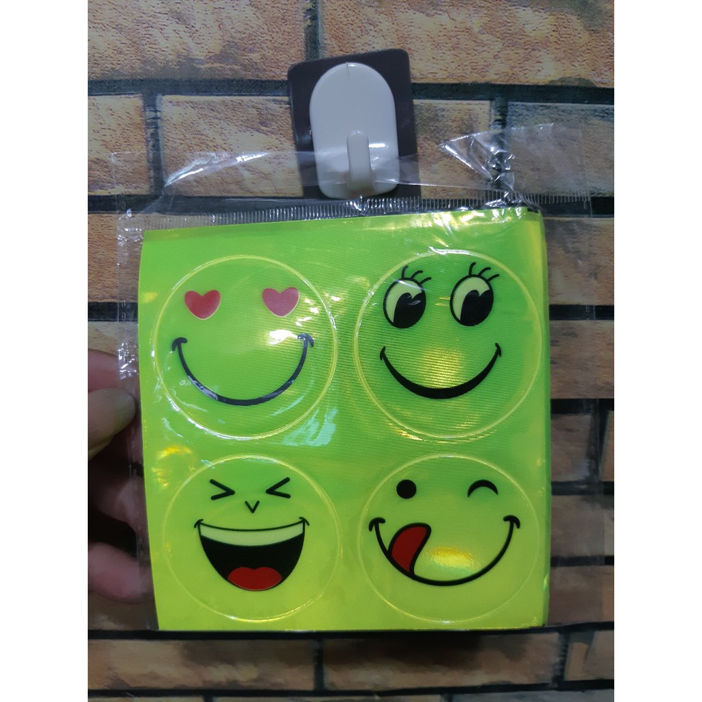 Tem Dán Phản Quang Mặt Cười, Sticker Mặt Cười Dán Đồ, Keo Dính Chắc, Phản Quang Tốt