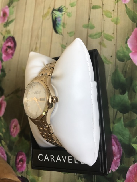 Đồng hồ nữ Caravelle