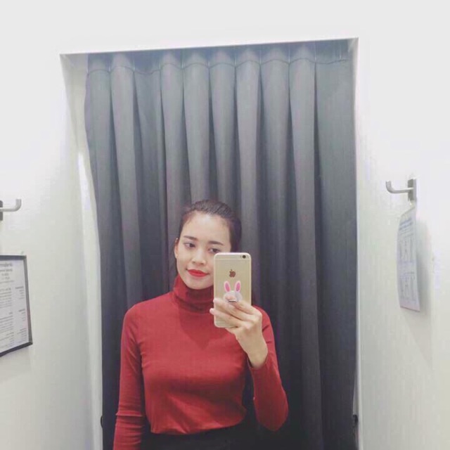Áo len cổ lọ