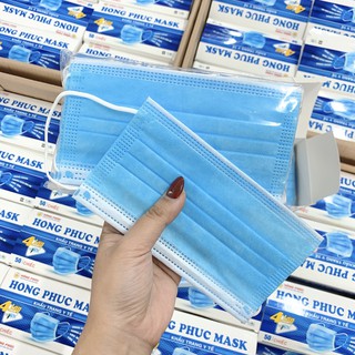 Ktyt 4 lớp màu xanh 1 hộp = 50c cái.