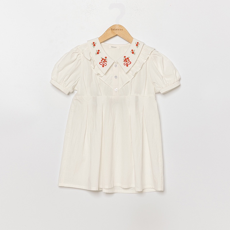 Váy Bebezoo cổ đức thêu hoa cho bé gái BEB2OP109
