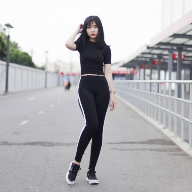 Quần Legging Lưng Liền Đen 1 Sọc Trắng Thun Co Giãn Mềm Mại