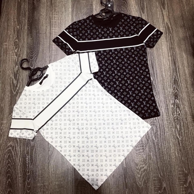 Áp phông siêu hot phá giá