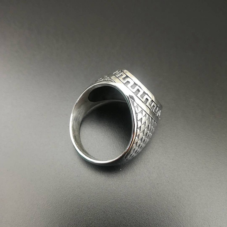 Nhẫn nam nữ tròn Loki Accesories màu bạc thời trang chất Titan đẹp đơn giản không gỉ - Nhẫn T Ring