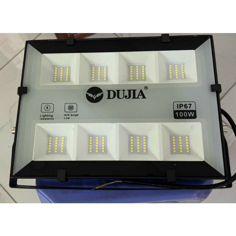 ĐÈN PHA  LED DUJIA siêu sáng siêu bền chống nước tiết kiệm điện pha led 220v sân bóng sân vườn đường xá nông thôn