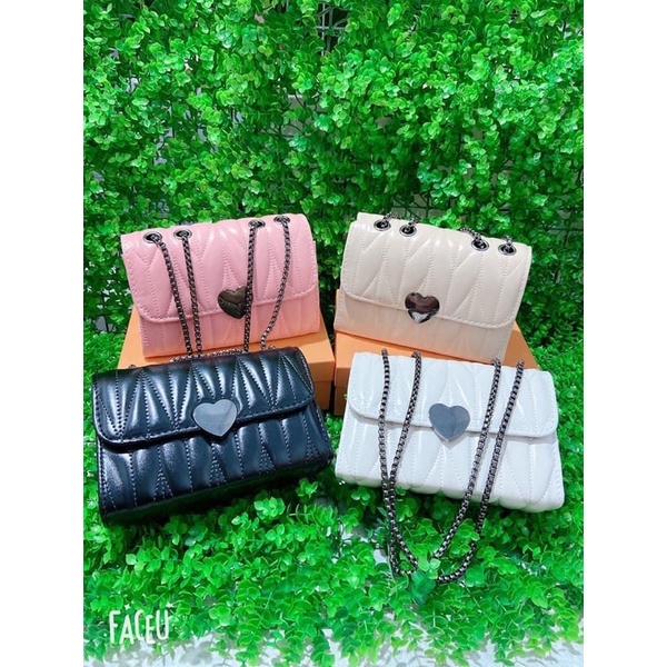 Túi xách nữ đeo chéo đẹp mang phong cách trẻ trung