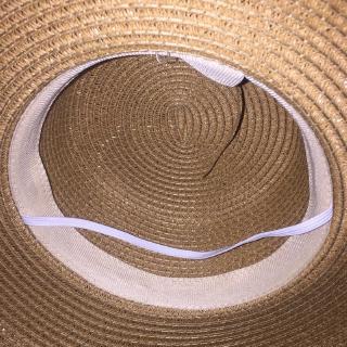 Summer hat by the pearl beach
