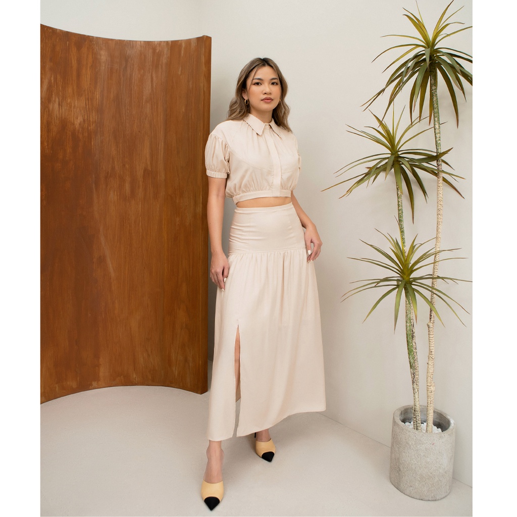 Des Fleurs - Chân váy xẻ tà Jenny Maxi Split Skirt