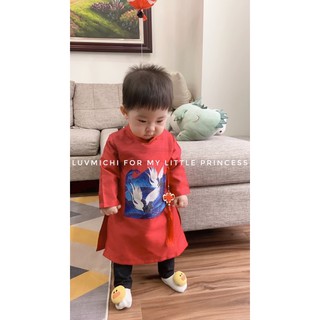Áo dài bé trai vũ hạc cách tân