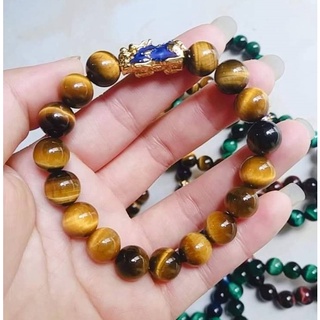 Vòng phong thủy đá mắt hổ vàng nâu mix tỳ hưu đổi màu