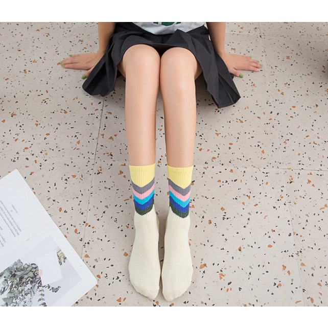 Vớ cotton cao cổ Nam Nữ phong cách thể thao, năng động.