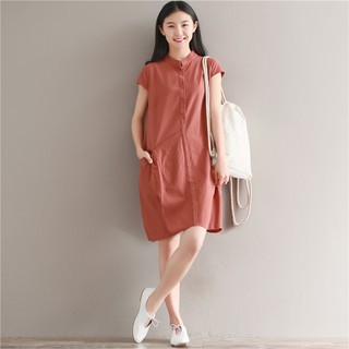 Đầm suông chất đũi cổ trụ phối túi bên hông SLINEN, chất vải đũi thô mềm mát, form suông không kén dáng.