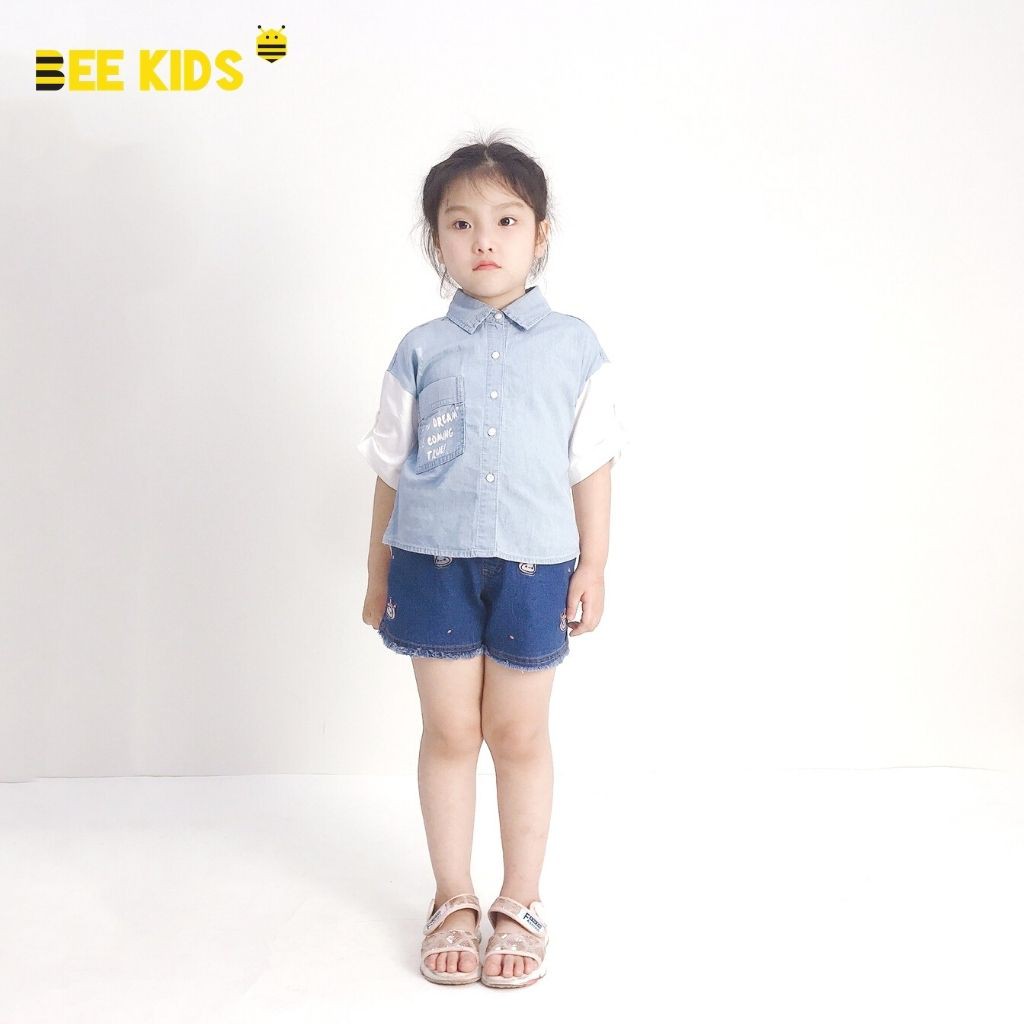 Quần Short Bò Bee Kids Thêu Họa Tiết Thân Trước, Gấu Tua Cho Bé Gái (4 - 14 tuổi) 7QJ01602SX