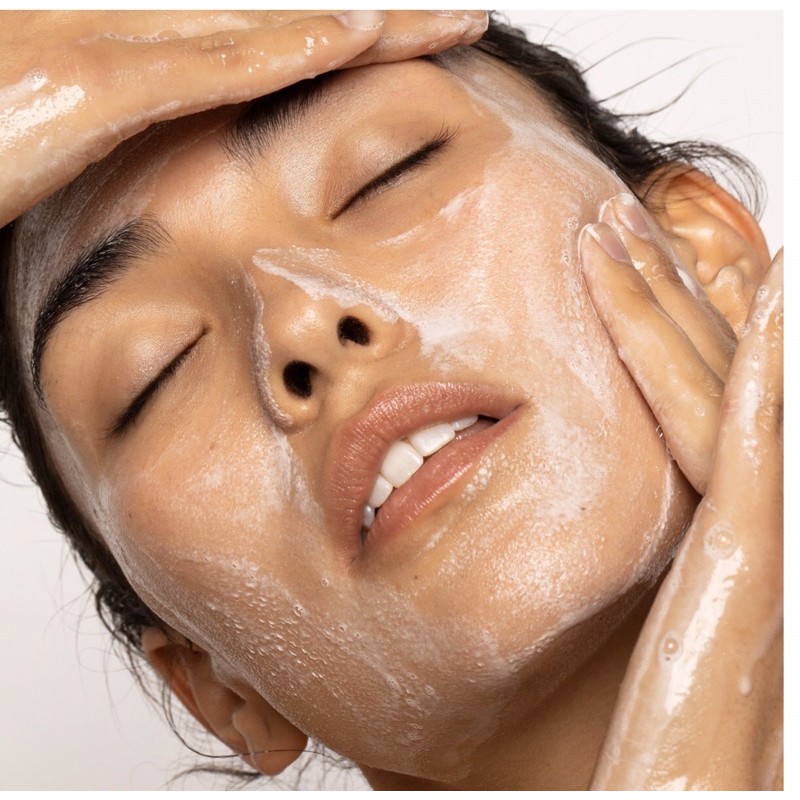 Sữa rửa mặt Youth To the People thiên nhiên Kale+ Green Tea.