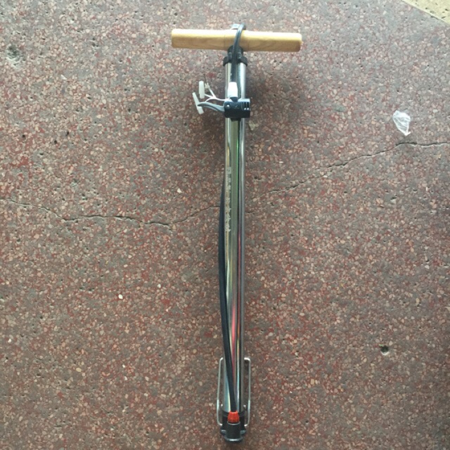 Bơm tay xe đạp , xe máy ( tặng kèm kim bơm bóng , bơm phao )