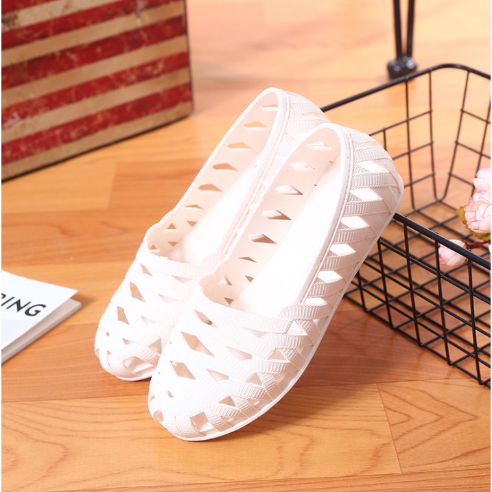 Giày búp bê nhựa dẻo mẫu mới đế bằng