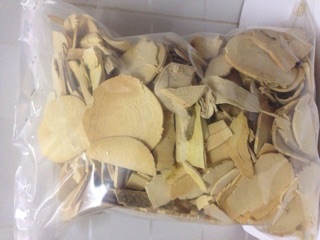 Cây mật nhân thái lát phơi khô