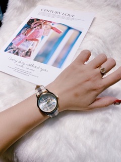 Burberry dây da cực đẹp