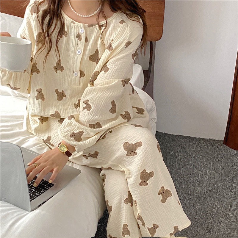 Set mặc nhà - bộ ngủ tay dài quần dài cổ tròn bo tay áo in hình gấu nâu đáng yêu, vải xốp nhẹ, mát, mặc thoải mái