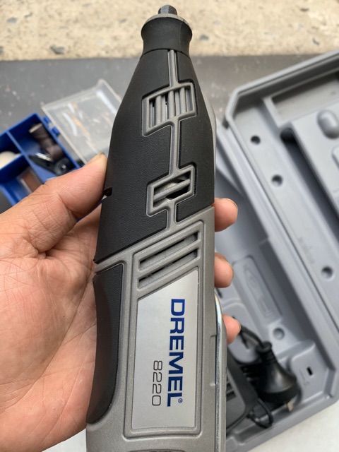 Mài khuôn dremel 8220 dùng pin