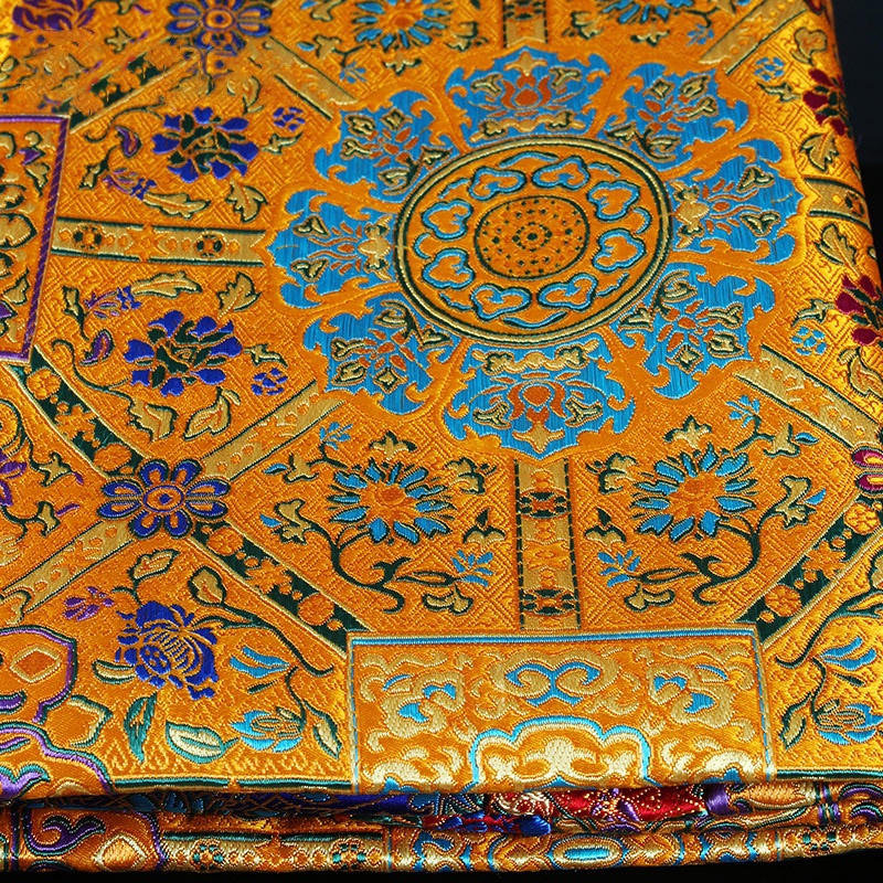 Khăn Gấm Trải Bàn Thờ