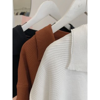 Áo croptop cổ xẻ CICISTUDIO
