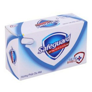 Xà Bông Cục Safeguard Diệt Khuẩn Trắng Tinh Khiết 135g (Trắng)