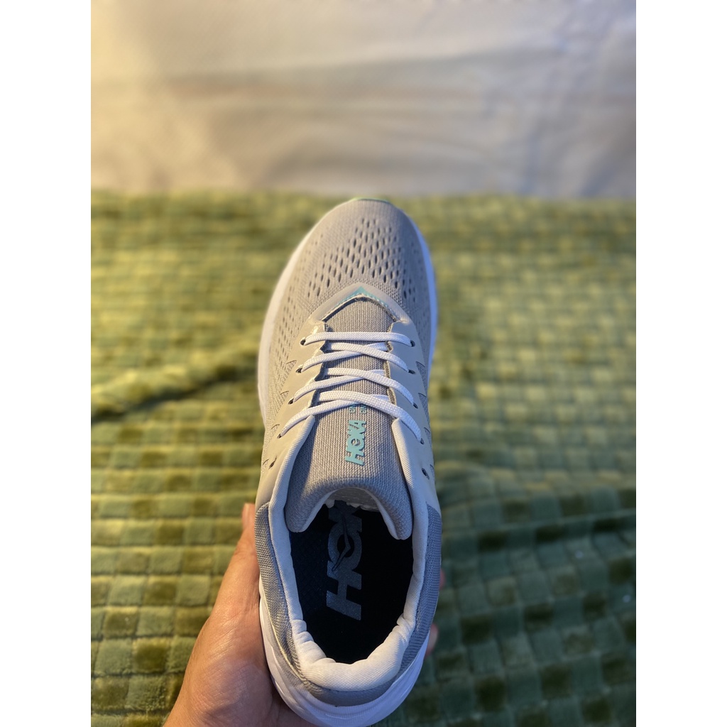 Giày Thể Thao HOKA Màu Xám  Đủ Size Dành Cho Cả Nam Và Nữ